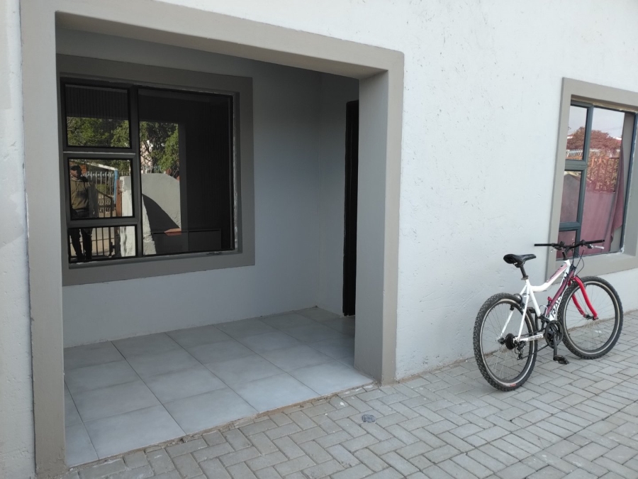 3 Bedroom Property for Sale in Kagisanong Free State